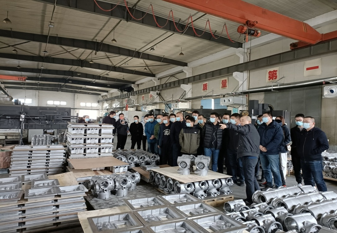 日本猛少妇色XXXXX猛叫