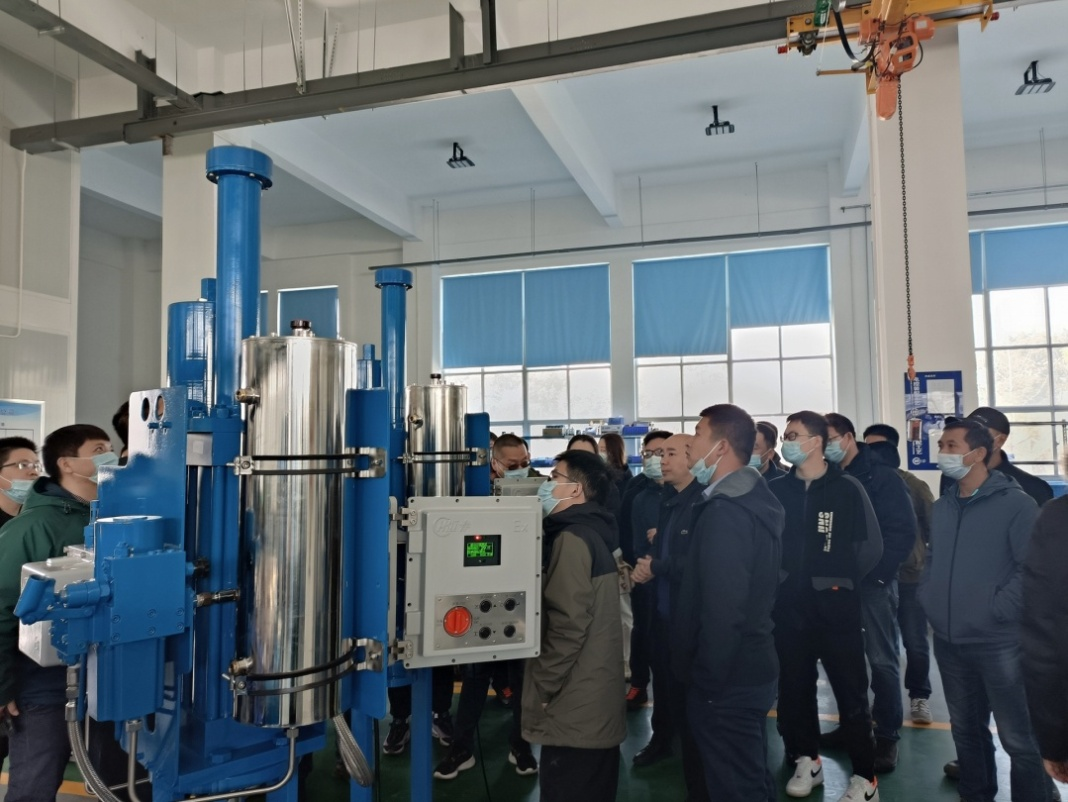 日本猛少妇色XXXXX猛叫