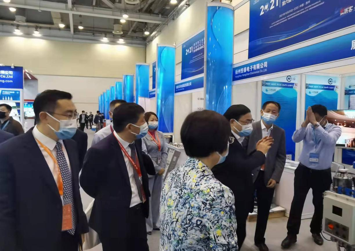 日本猛少妇色XXXXX猛叫